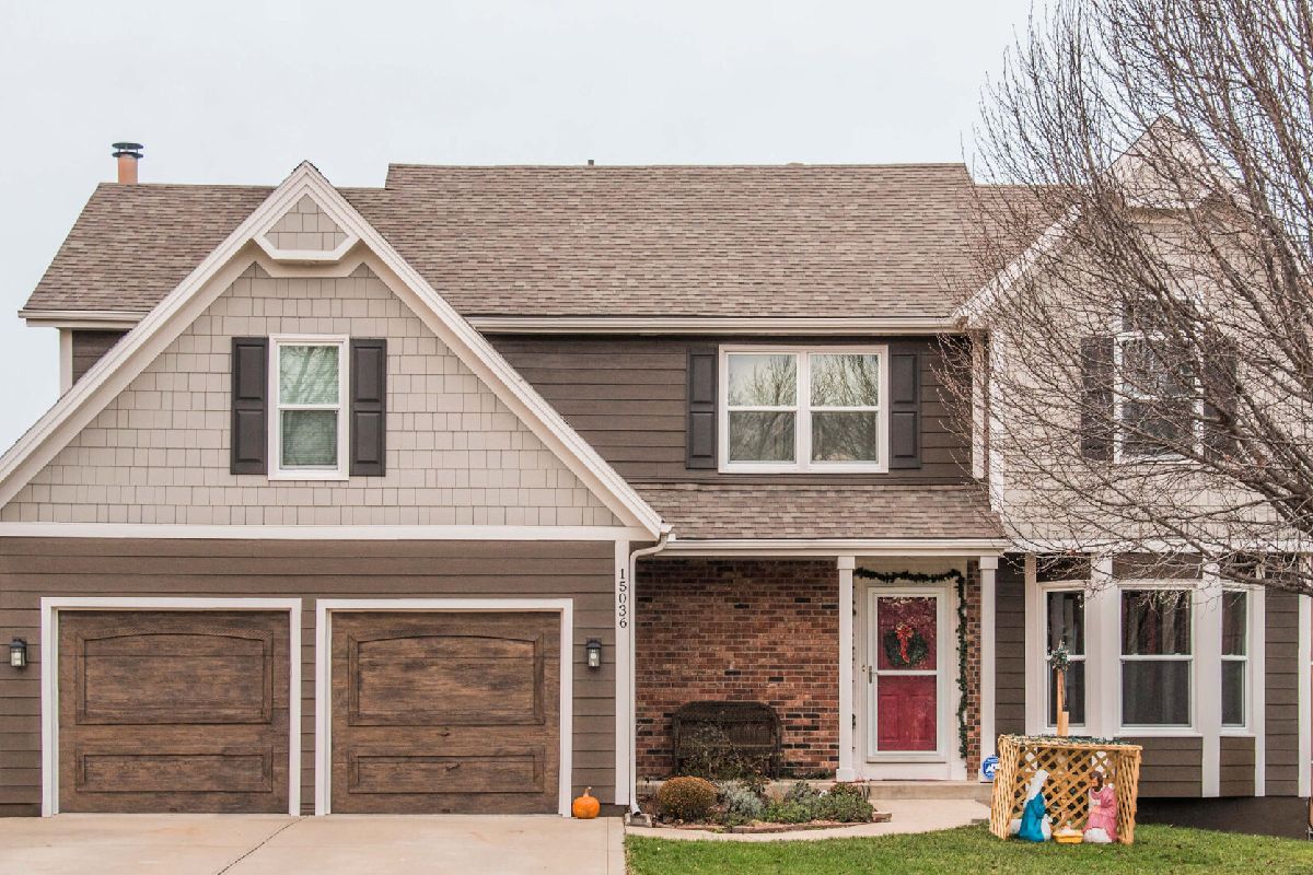 How to Mix & Match Your Home’s Siding to Achieve Ultimate Curb Appeal