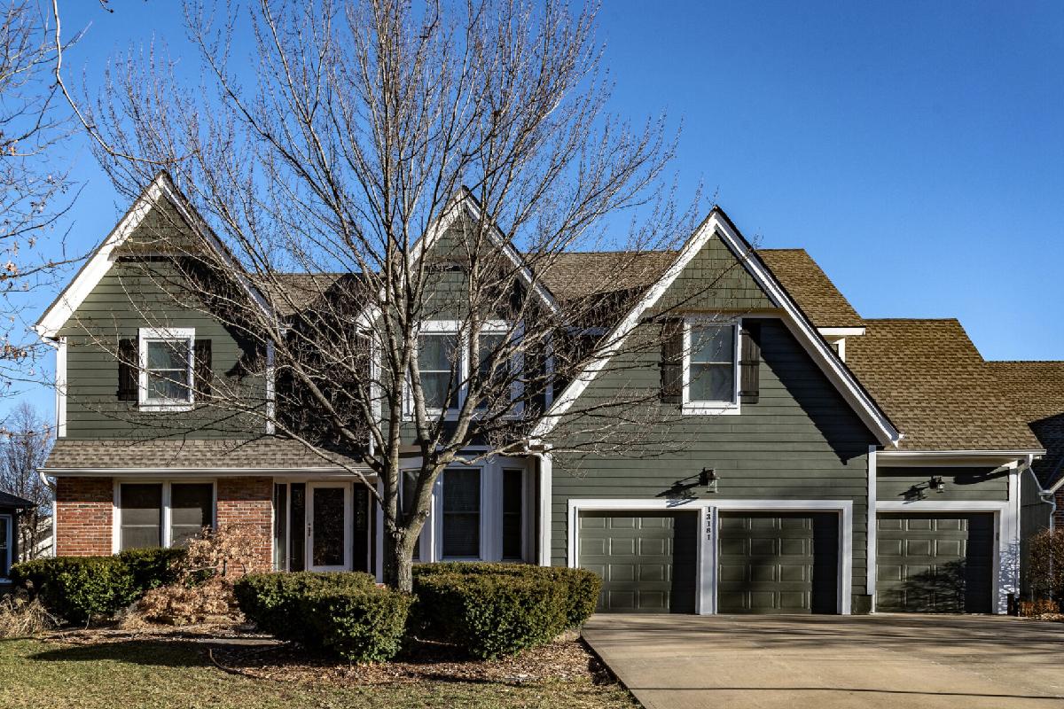 How to Get a Real Cedar Siding Look Without the High Maintenance