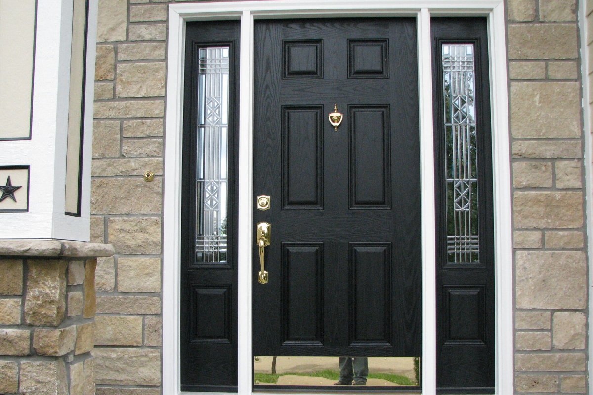 How to Choose Exterior Door Hardware