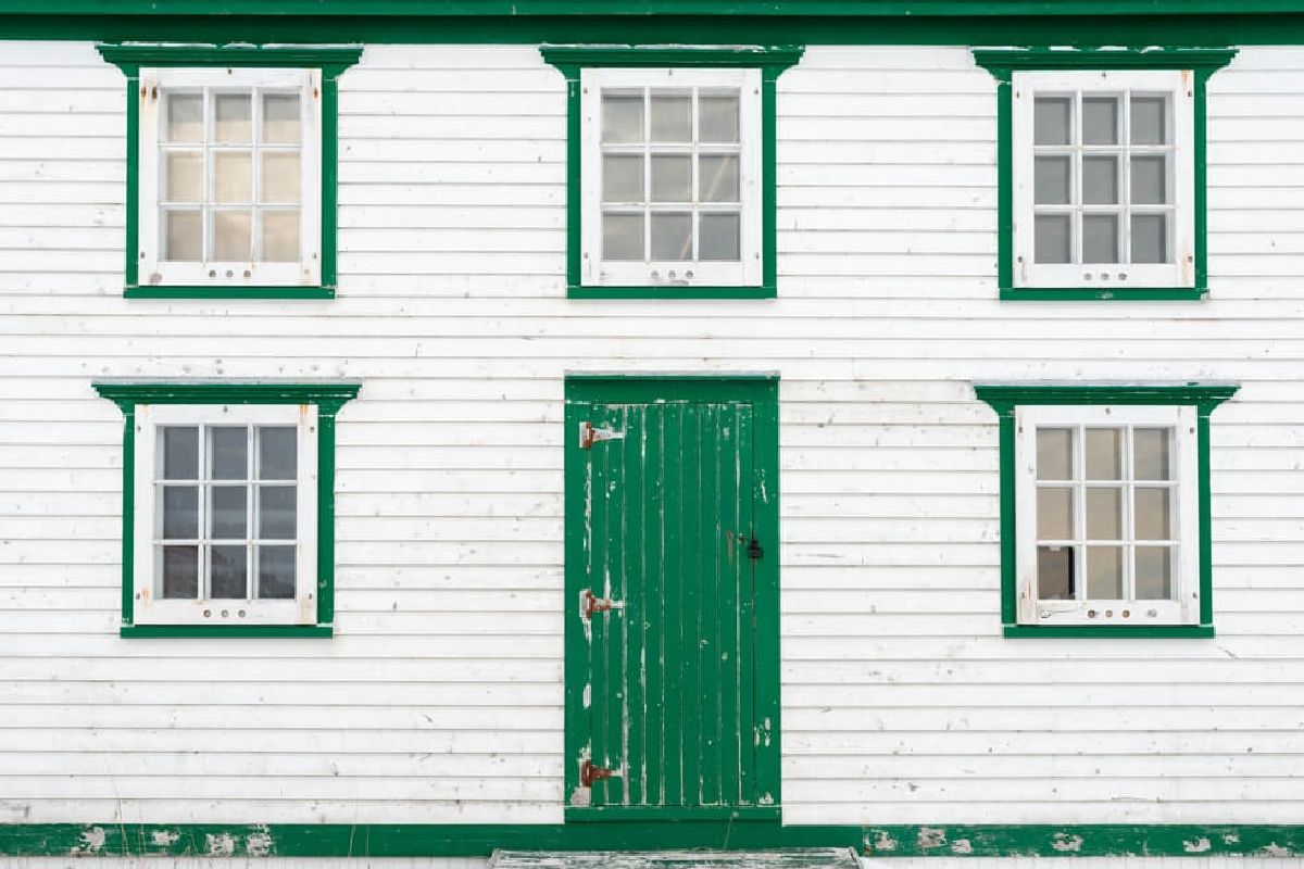 remove old home siding