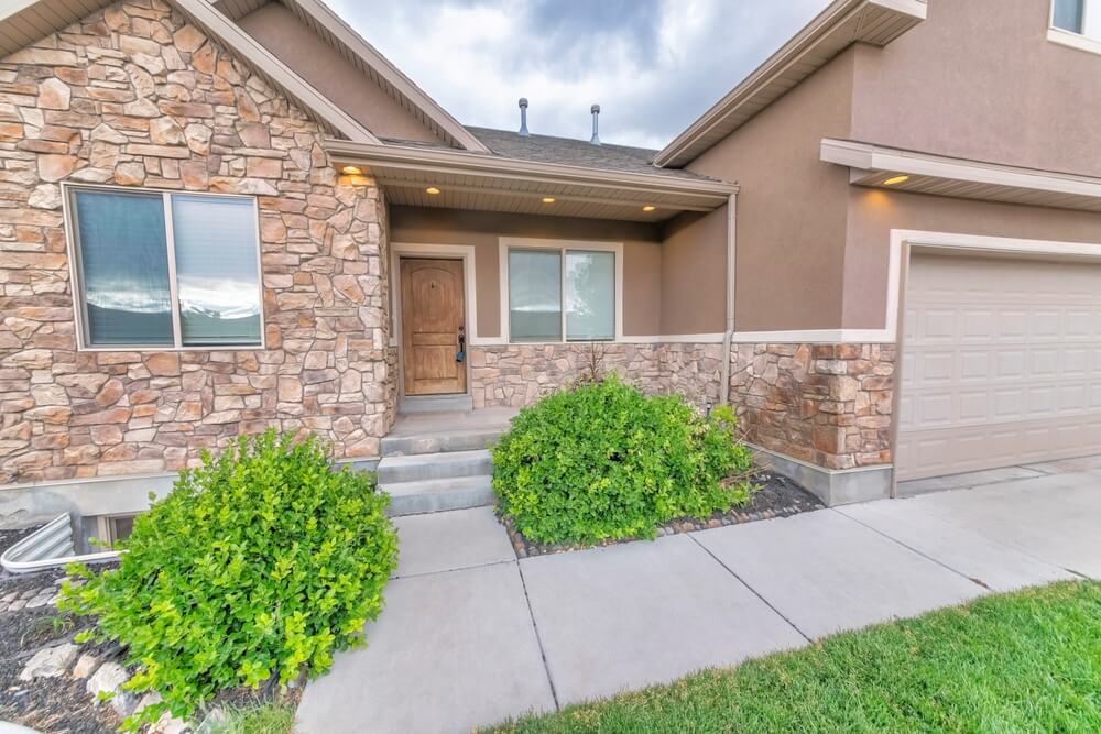 stucco & stone siding