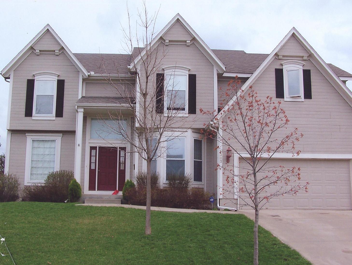 Kansas Family Breaks Out Of Mold With A New Exterior