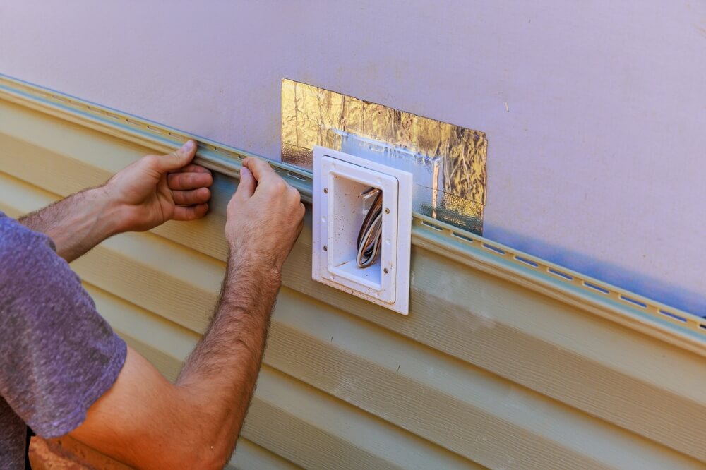 factors that affect siding replacement